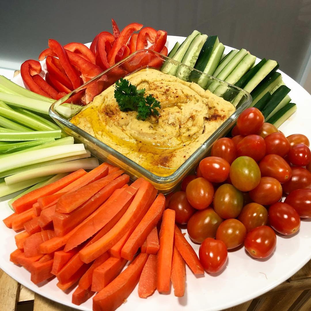 Veggie Sticks Hummus
